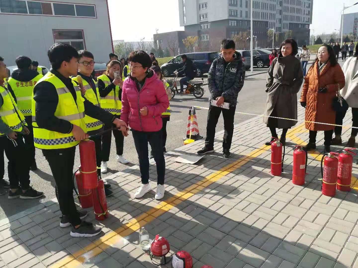 119消防器械体验活动 (5).jpg