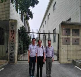 中南大学消防工程系考察.jpg 中南大学消防工程系考察.jpg