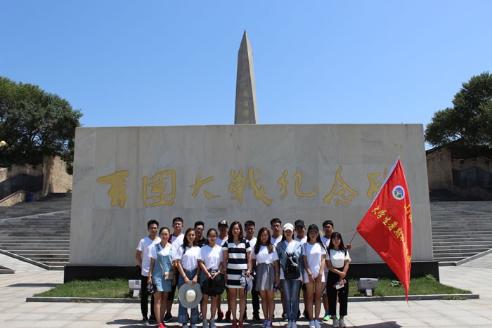 山西能源学院暑期社会实践团在百团大战纪念馆.JPG